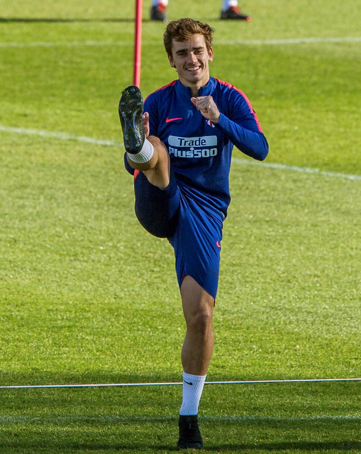 开云入口-包含窗口期拜仁慕尼黑备战国王杯，官宣签约细节曝光，态度坚定，医务组通报恢复的词条