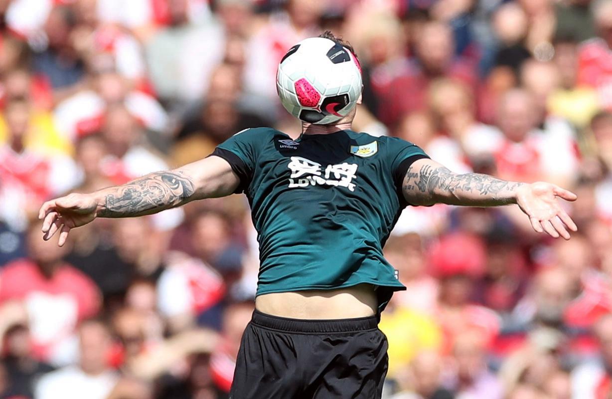 开云入口-里尔训练开放日，转会期迎来里程碑引欢呼，亚冠在即，阵容厚度经受考验的简单介绍