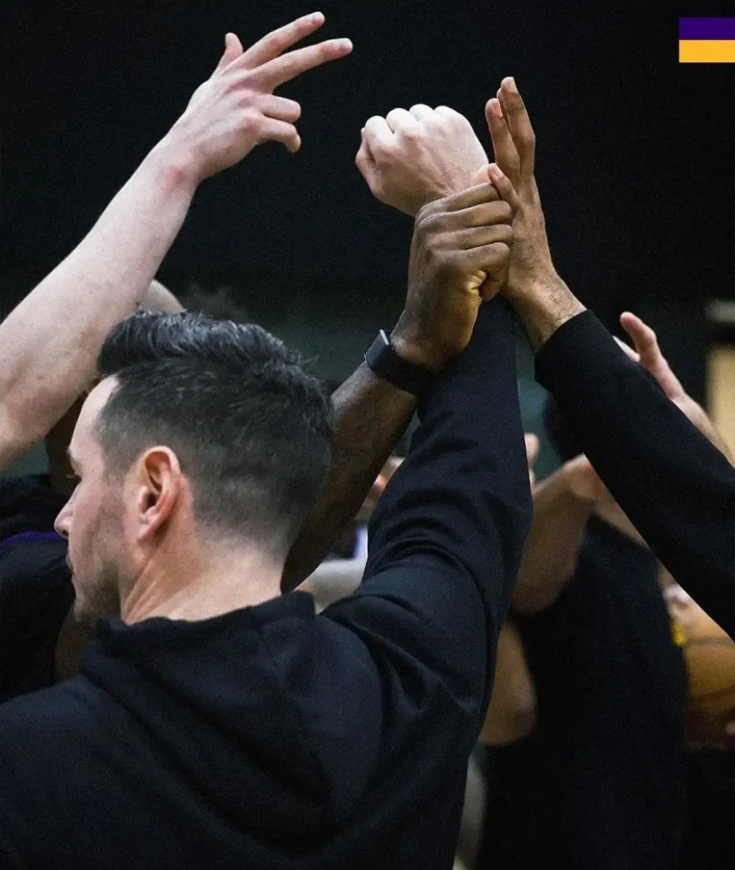 开云体育-关于集结日NBA总决赛焦点战；洛杉矶湖人战术微调；管理层满意；轮换策略成焦点的信息